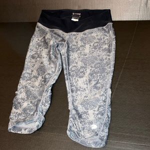 MPG knee/below the knee workout pants